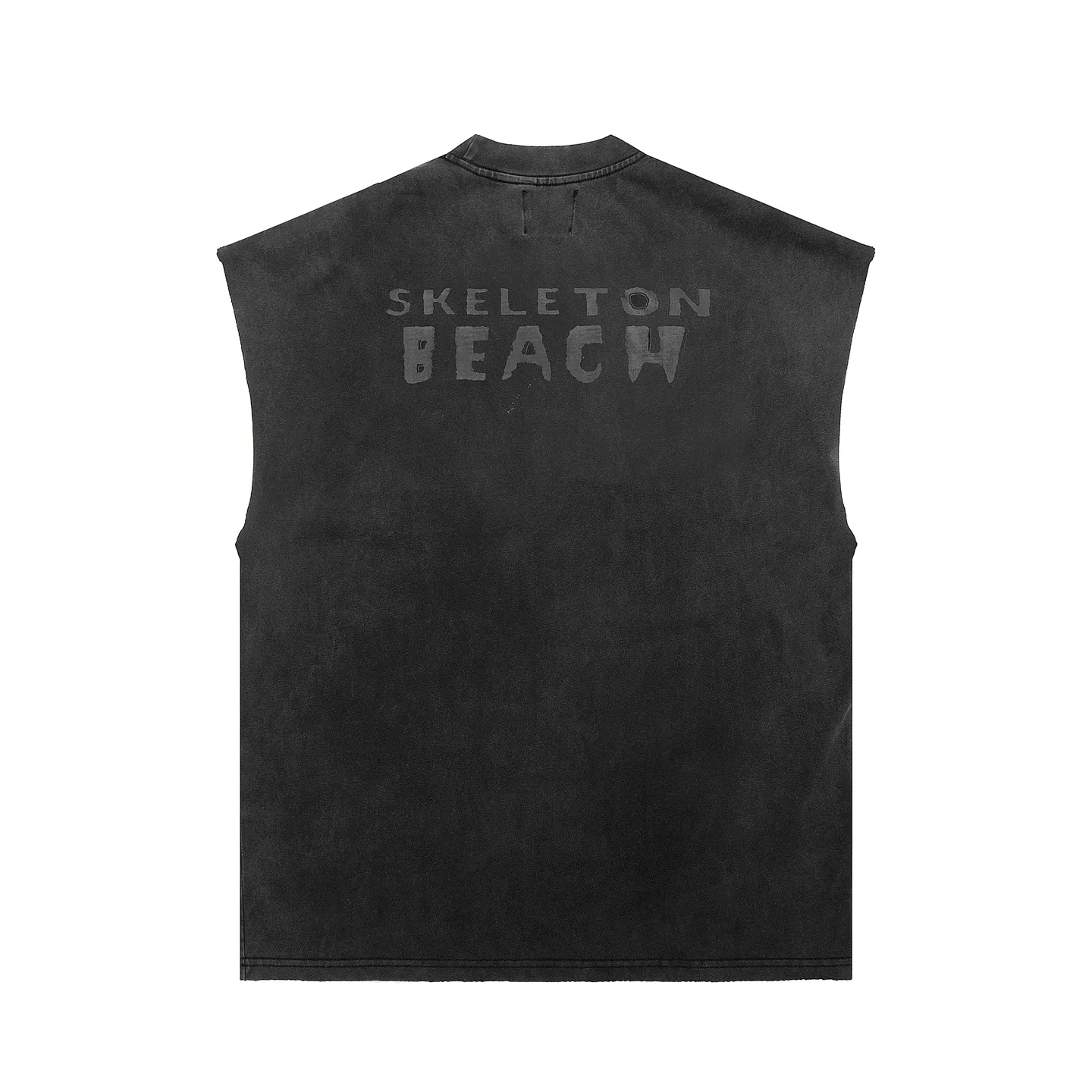pt model number #G1010 P116 GALLERY DEPT. Distressed and frayed sleeveless waistcoat short sleeves. Hand-held rose. Printed on the front and back. Made of 280G double yarn pure cotton. The fabric is comfortable and stylish. After washing and distressing, the upper body becomes more fashionable and cool. The collar and hem are frayed. The US version is too large. Color: washed black. Size S/M/L/XL